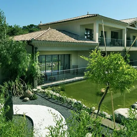 Maison Du * Les Angles (Gard)