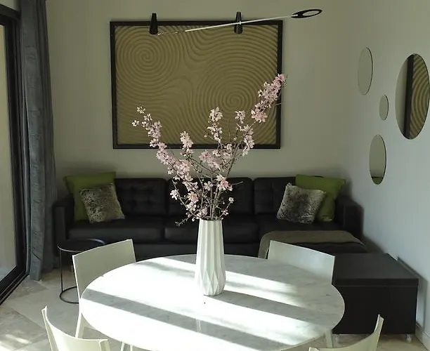 Maison Du Apartment Les Angles (Gard)