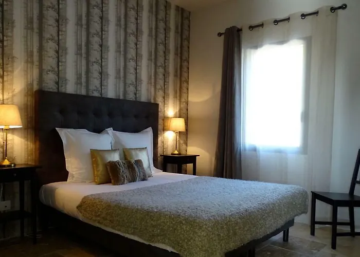 Maison Du * Les Angles (Gard)